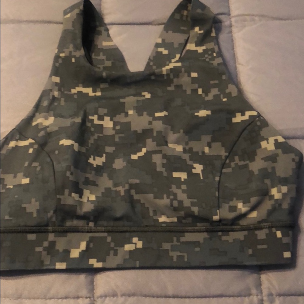 Lululemon tech camo sports bra